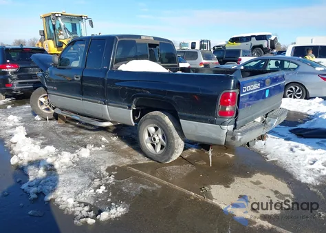 1999 Dodge Ram 1500 St z USA, uszkodzony, nr VIN 1B7HC13Z2XJ568958